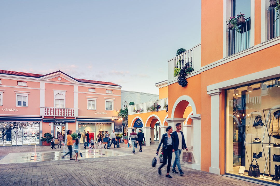 Federmoda chiede l’apertura dei negozi di abbigliamento su appuntamento 2021 - foto Palmanova Outlet Village