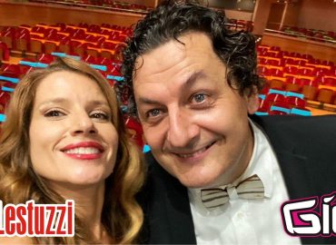 Venerdì 24 settembre a "Riflettore" Linda Fiore ospiterà Nevio Lestuzzi, direttore artistico di Percoto Canta, il concorso canoro che andrà in scena nella sua 34a edizione il prossimo 25 settembre al Teatro Nuovo Giovanni da Udine. Sul palco si sfideranno: - Categoria Junior Paola Damiani (Bergamo) - AT LAST, Andrea Brisotto (Fossalta di Piave - TV) - CAMBIARE - Categoria Cantautori - Brani Inediti Luca Vidale (Lozza - VA) - VIVIMI DI PIU', Federica Copetti (Osoppo - UD) VENTO E POLVERE, Margherita Pettarin (Gorizia) EMPATIA, Lorenzo Cittadini (Salgareda - TV) SOFIA. - Categoria Senior Giulia Di Sarò (Ferrara) DON'T RAIN ON MY PARADE, Michael Cantos (Udine) PROTEGGITI DA ME, Marta Piras (San Donà di Piave - VE) IL GUSTO DELLE COSE, Alessandra Mineo (Udine) ROYALS, Vincenzo Cantiello (Sant'Irpino - CE) VOCE, Costanza Gallini (Udine) THINK. Percoto Canta