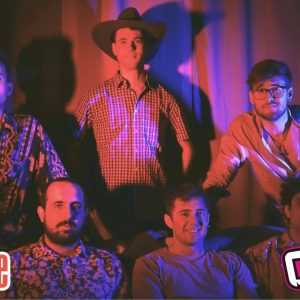 L'ospite di "Riflettore" di venerdì 8 ottobre è Flavio Cargnelutti, leader e voce della band The Exstore. Lo scorso 17 settembre è uscito il nuovo singolo della formazione dal titolo "Canzone di maggio", il cui video è stato girato in uno dei luoghi più suggestivi del Friuli- Venezia Giulia, Sauris (Ud). Gli altri componenti della band sono Fabio Marchetti alla chitarra, Diego Boezio alle tastiere, Fabio Not alla chitarra, Lorenzo Bisello al basso, e Lorenzo Zamolo alla batteria.