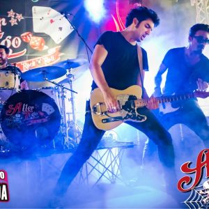 L'ospite di "Riflettore" di venerdì 29 ottobre è il chitarrista e cantante Alberto Magaraci, leader degli Alter Ego, trio italiano di Rocknroll. Il sound della formazione spazia dal rocknroll al rockabilly, dal rock al punk, dal country al surf. Gli altri due componenti del trio sono Paolo Turchetto, alla batteria e Paolo Pizzol, al basso.