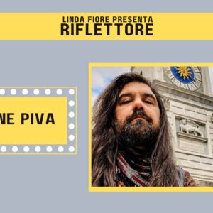 ll cantautore Simone Piva è l'ospite della nuova puntata di"Riflettore", in onda venerdì 18 novembre. L'artista friulano proprio il 18 novembre darà il via al nuovo progetto artistico dal titolo “Il successo non è niente”, che racconta il Friuli e anche chi l’ha reso grande, a partire da Tina Modotti, che Simone Piva omaggia con il singolo  “Tina Udine Messico”. Il brano, prodotto da Davide Lasala e Andrea Fognini dell’ Edac Studio, dove hanno registrato band e cantautori del calibro dei Gorillaz, Nick Gold (Buena Vista Social Club), Eva Poles (Prozac+), Amanda Lear, Edda, Mauro Ermanno Giovanardi e molti altri, celebra l'artista udinese che in Messico diventò una delle più grandi fotografe del ‘900. Simone Piva sui suoi canali social propone settimanalmente contenuti video che riguardano la sua terra d'origine. Nei prossimi mesi pubblicherà altri brani che raccontano il Friuli mentre il prossimo dicembre uscirà il videoclip del singolo “Tina Udine Messico”.