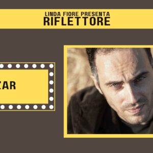 Alessandro Zaritto, in arte Zar, è l'ospite della nuova puntata di"Riflettore", in onda venerdì 9 dicembre alle 14.30 (replica ore 20.30). Nasce a Gaeta, ma trova in Trieste la città giusta per esprimere nell'arte del cantautorale le sue passioni quali la scrittura e la musica. Qui conosce Cristiano Norbedo, già collaboratore di Elisa, Alessandra Amoroso, Francesca Michielin, Marco Mengoni, che produce e mixa il suo primo album, pubblicato lo scorso 11 novembre dal titolo "“Tra luci ed ombre”. Tra i brani contenuti nel progetto discografico, in tutto nove, c'è "Venere", che si presenta come una ballad orchestrale. Zar in “Tra luci ed ombre” spazia dal blues, al country per finire nel rock. L'album è disponibile su tutte le piattaforme musicali.