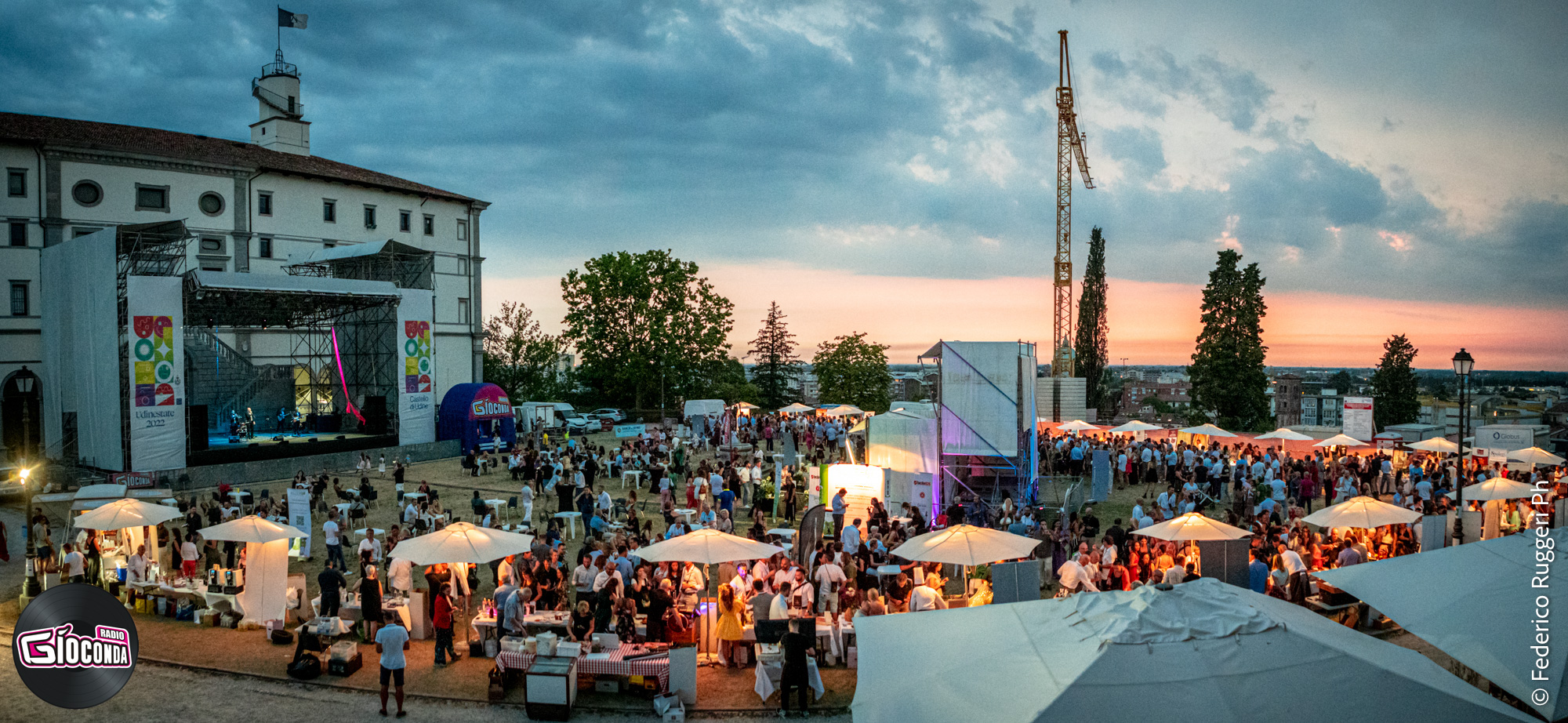 Il prossimo 23 Giugno, il colle del Castello di Udine ospita la dodicesima edizione di “Perlage”, la kermesse enologica dedicata alle bollicine metodo classico e metodo charmat organizzata dalla Pro Loco Udine Castello. Presenta la serata Linda Fiore. Radio ufficiale Radio Gioconda.