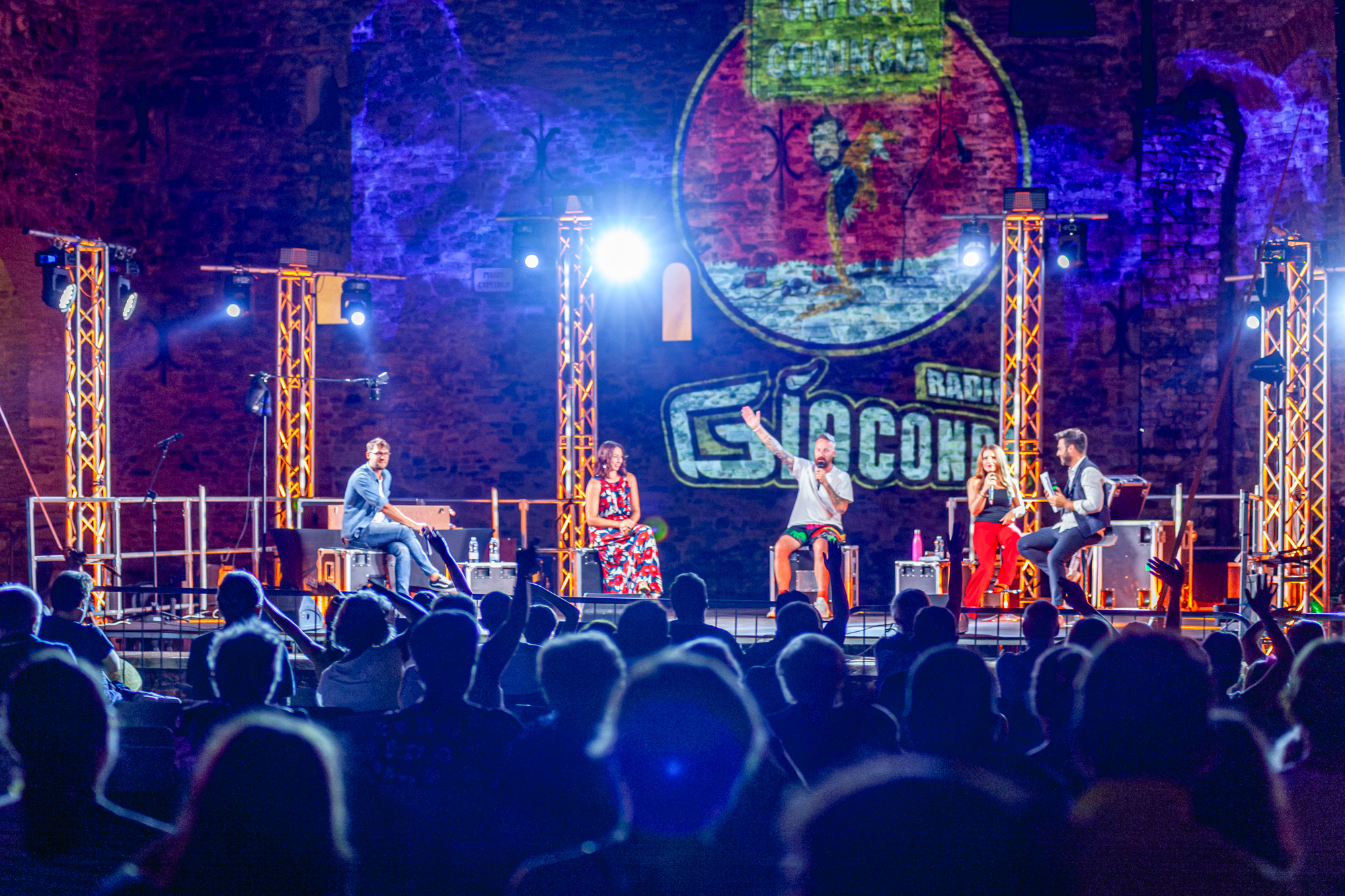 A quasi due mesi dal successo della sua versione dal vivo andata in scena per il secondo anno consecutivo sul palco dell’ “Aquileia young festival”, lunedì 16 ottobre torna su Radio Gioconda “Chi ben comincia”, lo show che in ogni puntata ospita le personalità del Friuli-Venezia Giulia che si distinguono anche oltre i confini regionali.