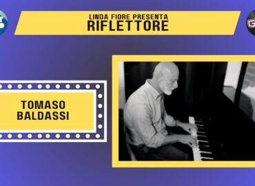 Il cantautore e produttore Tomaso Baldassi è l'ospite della puntata di venerdì 12 gennaio di “Riflettore”, lo spazio di Radio Gioconda dedicato alla musica che nasce in Friuli-Venezia Giulia.
