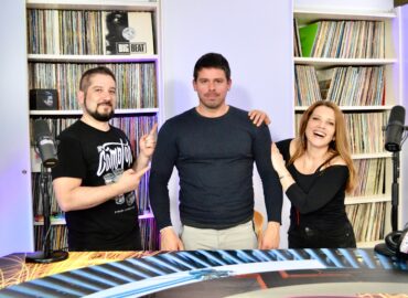 Si conclude il 27 maggio la nona stagione di “Chi ben comincia”, lo show del lunedì sera di Radio Gioconda che ogni settimana ospita personalità del Friuli-Venezia Giulia che si distinguono in Italia e all’estero.